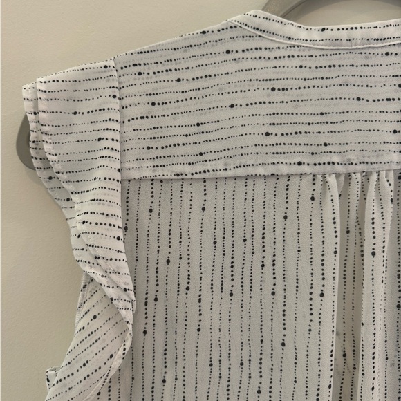 H&M White Sleeveless Button Down Shirt - Picture 6 of 6